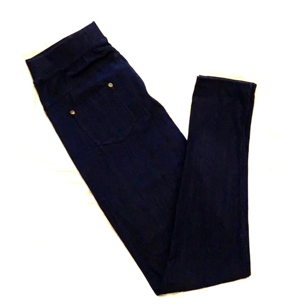 Dark blue leggings